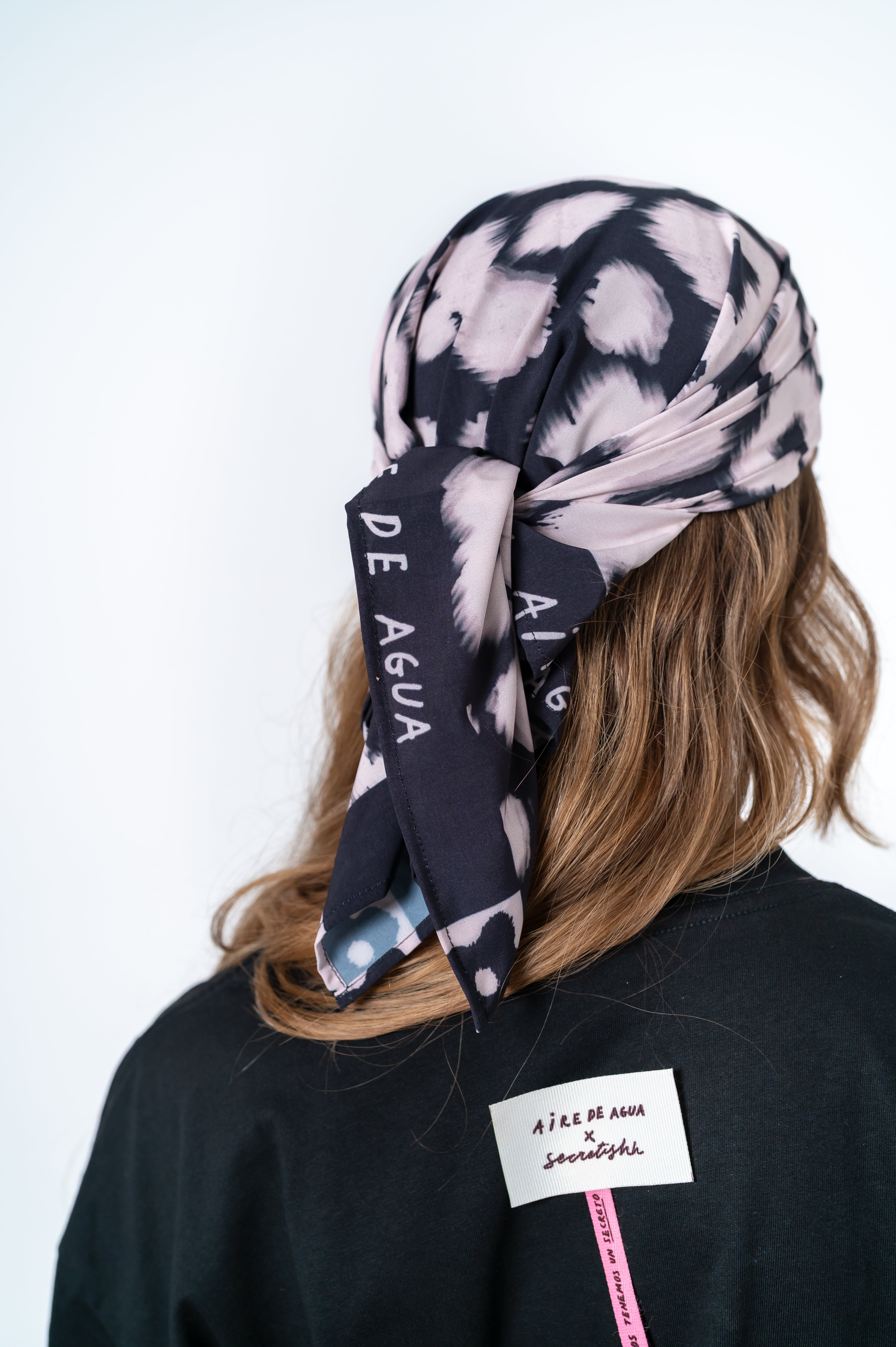 Pañoleta Animal Flower